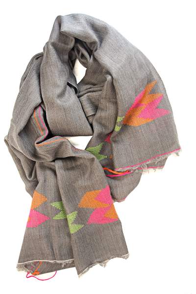 Grauer Schal aus Pashminawolle