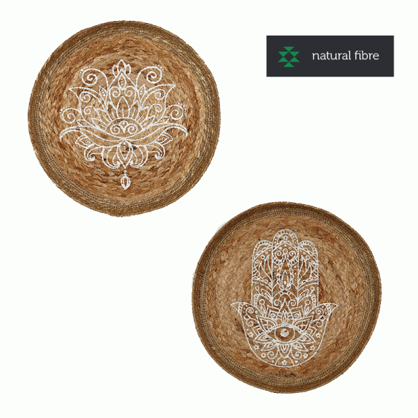 Smaller wall decoration plates with white prints made from jute